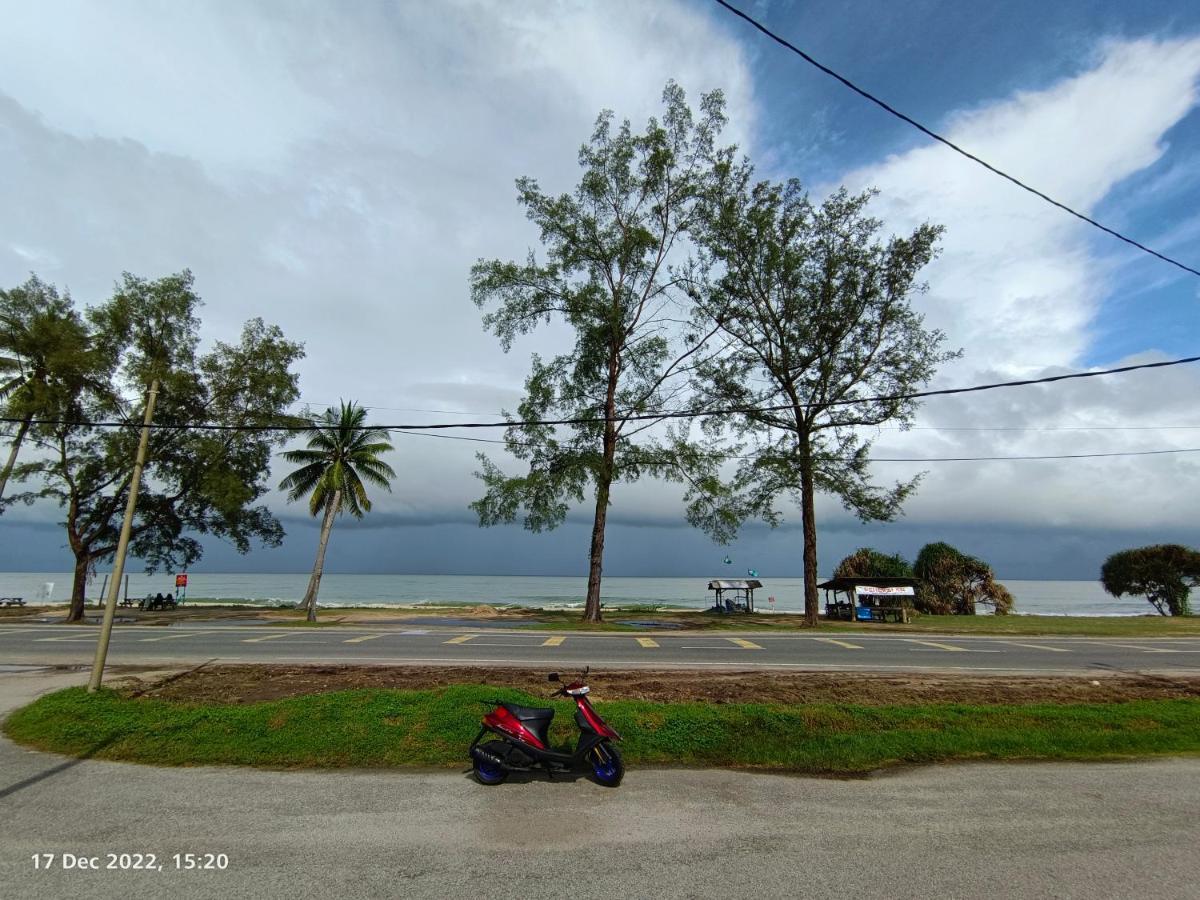 Seaview Promenade Homestay Дунгун Екстериор снимка